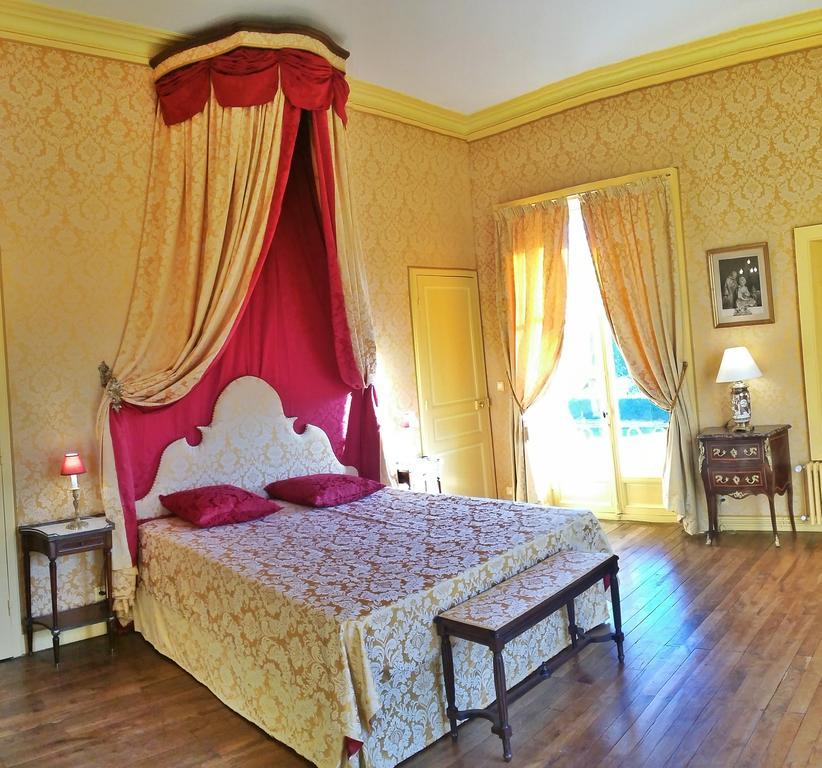 Chateau De Chantore Bacilly Стая снимка